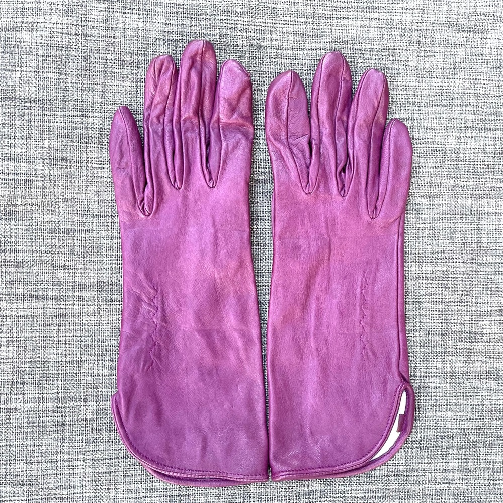 Genuine leather purple gloves